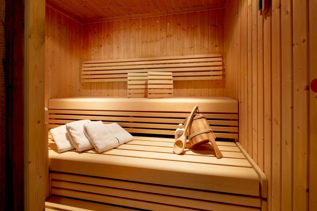 Promi Alm Flachau - Luxus Chalets Luaran gambar